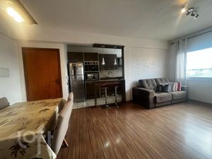 Image 8 - 880875