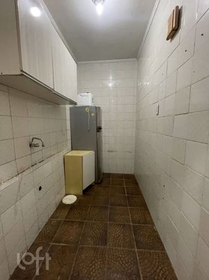 Image 11 - 880878