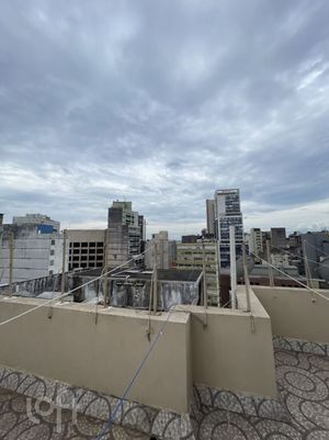 Image 7 - 880878