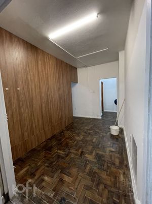 Image 8 - 880878