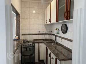 Image 3 - 880879