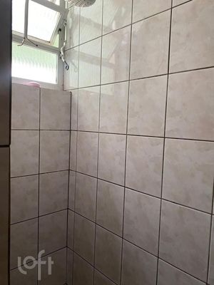 Image 16 - 880879