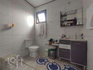 Image 6 - 880881