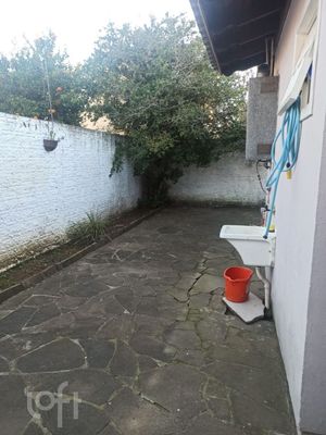 Image 10 - 880885