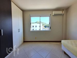 Image 9 - 880886