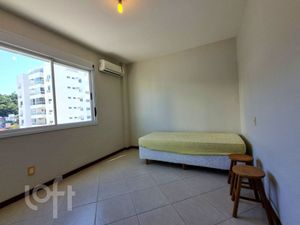 Image 8 - 880886