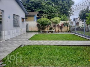 Image 1 - 880894