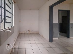 Image 5 - 880894