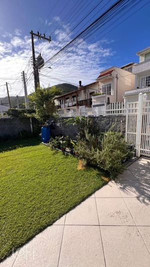 Image 36 - 880902