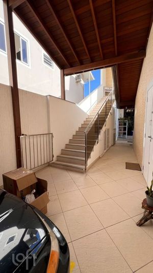 Image 33 - 880902