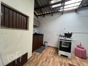 Image 13 - 880911