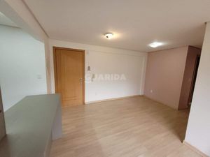 Image 8 - 880949