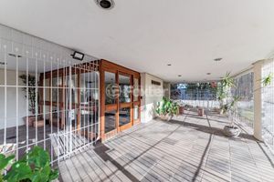Image 15 - 880951