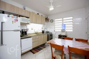 Image 20 - 880956