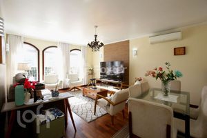Image 9 - 880956