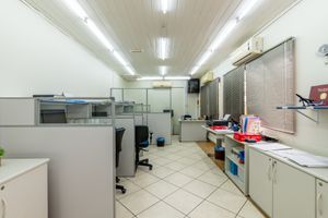 Image 25 - 880962