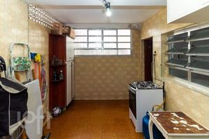 Image 3 - 880967