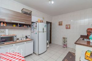 Image 5 - 880967