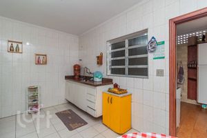 Image 6 - 880967