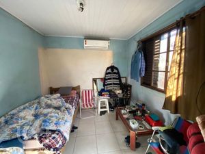 Image 3 - 880977