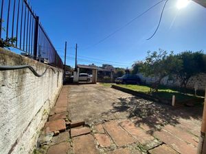 Image 17 - 880977