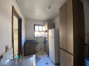 Image 10 - 880977