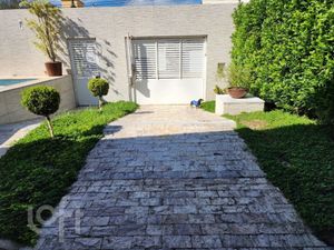 Image 6 - 880978