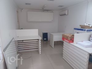 Image 14 - 880983