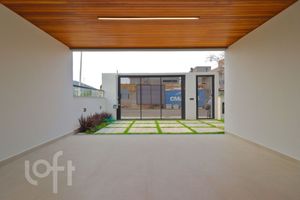 Image 23 - 880984