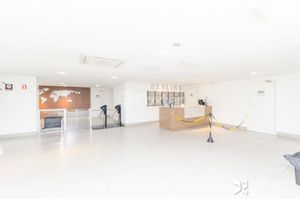 Image 2 - 880989