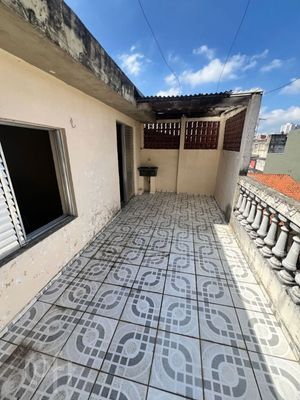 Image 17 - 880993