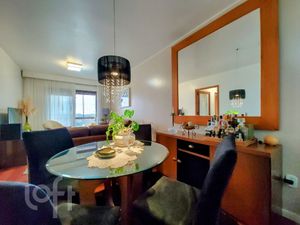 Image 9 - 880996