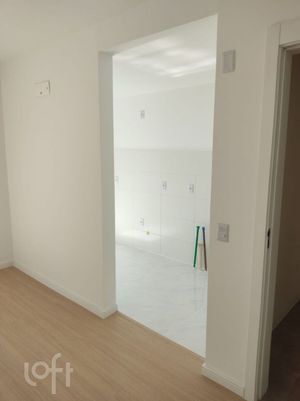 Image 9 - 881003