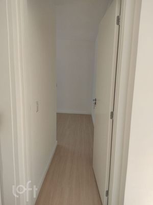 Image 14 - 881003