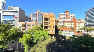 Image 7 - 881004
