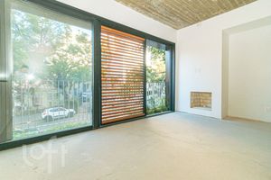 Image 3 - 881014