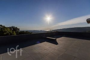 Image 13 - 881015