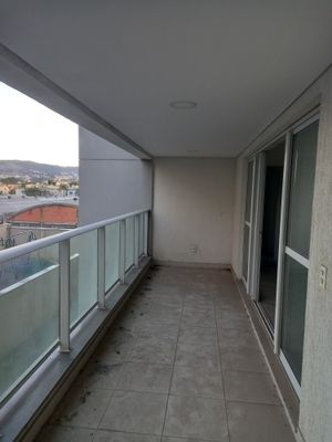 Image 6 - 881016