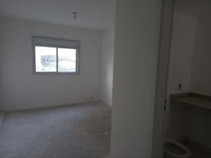 Image 4 - 881016