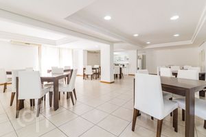 Image 31 - 881017