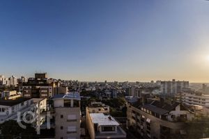 Image 4 - 881017