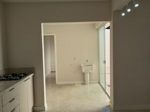 Image 8 - 881020