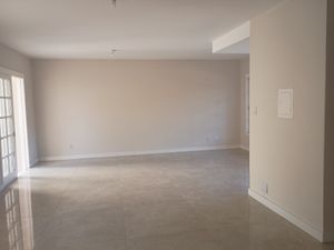 Image 18 - 881020