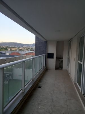Image 3 - 881026