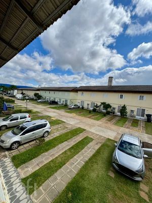Image 3 - 881045