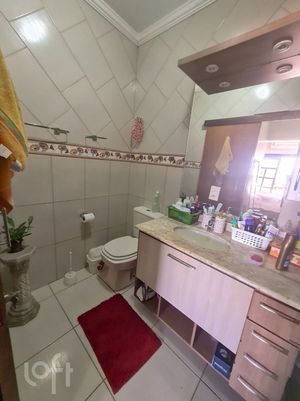 Image 8 - 881047