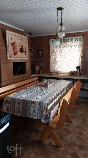 Image 14 - 881054