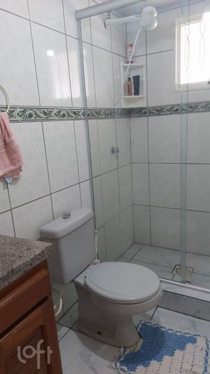Image 19 - 881054