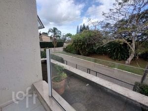Image 38 - 881071