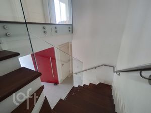Image 3 - 881071